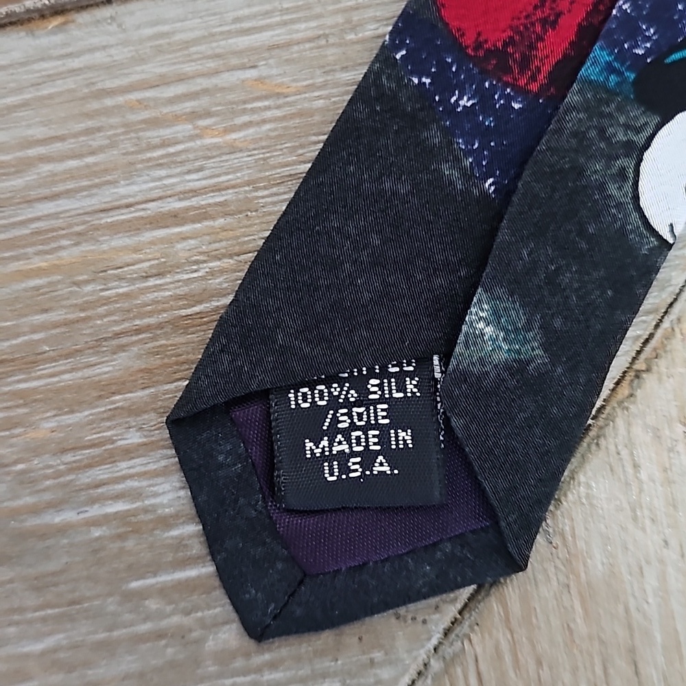 Peanuts Snoopy Tie - Picture 5 of 5